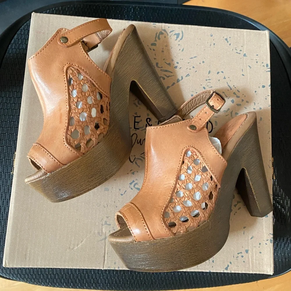 MUSSE & CLOUD Leather Heeled Sandals